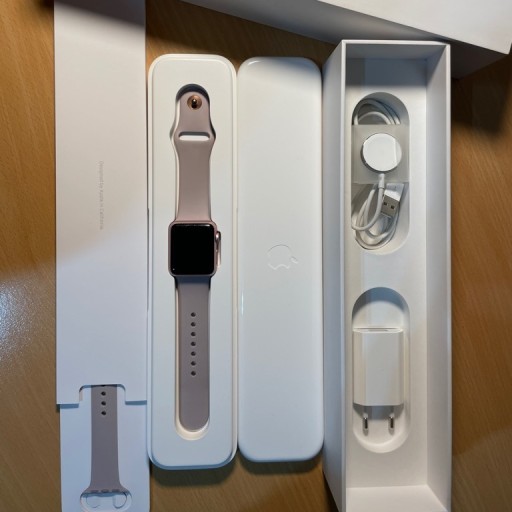 Zdjęcie oferty: Apple Watch 1 38mm RG