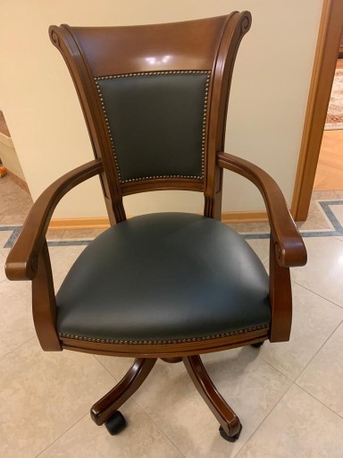 Zdjęcie oferty: Fotel drewniany gabinetowy obrotowy SKÓRA NATURALN