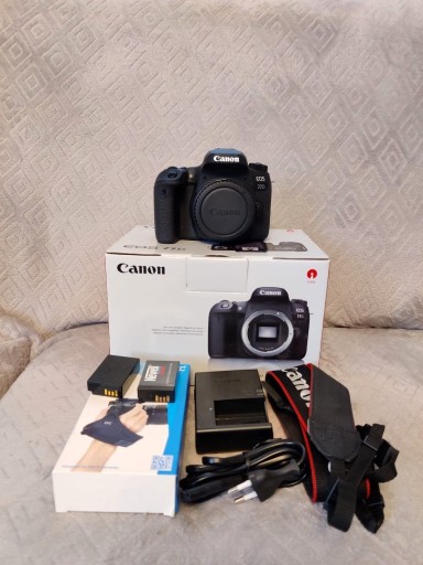 Zdjęcie oferty: Body Canon EOS 77D stan idealny przebieg 3600 zdj