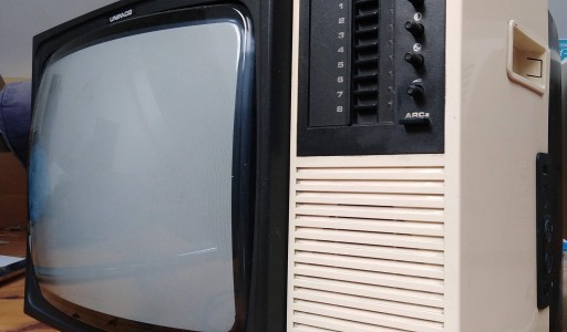 Zdjęcie oferty: Telewizor NEPTUN M257 Color telewizorek Unimo