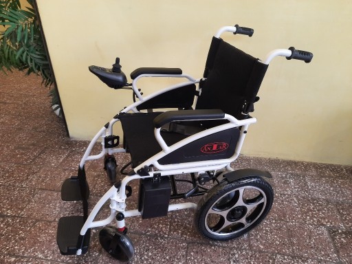 Zdjęcie oferty: Wózek inwalidzki elektryczny bezpłatnie !