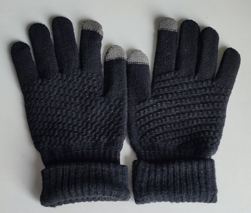 Zdjęcie oferty: Rękawice zimowe,dzianinowe ,do ekranów dotykowych