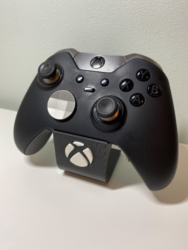 Zdjęcie oferty: Podstawka na pada kontroler Xbox One X S