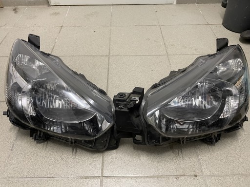 Zdjęcie oferty: Lampa przednia Mazda 2 DJ 2014-2019 lewa prawa kpl