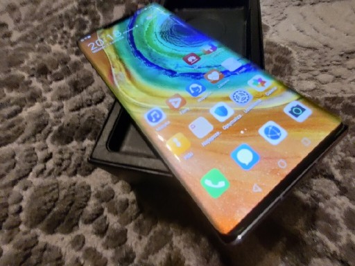 Zdjęcie oferty: Huawei Mate 30 Pro 8/256Gb gwarancja etui