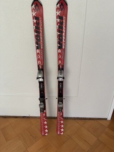 Zdjęcie oferty: Narty zjazdowe Volkl 161 cm 