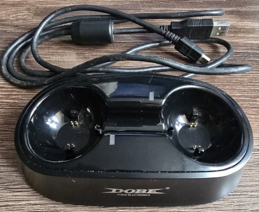 Zdjęcie oferty: Stacja ładująca. Ładowarka Dobe Move Double Charge do różdżek PS Move.