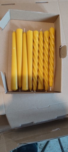 Zdjęcie oferty: Świece z wosku pszczelego  do świecznika zestaw 8 szt.