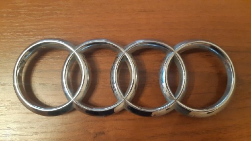 Zdjęcie oferty: Emblemat logo AUDI 8T0853605 przód