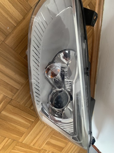 Zdjęcie oferty: Reflektor Lampa soczewka Ford B-Max Lewa 