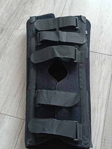 Zdjęcie oferty: Orteza stabilizator na kolano Bort Medical 55 cm