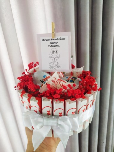 Zdjęcie oferty: Tort Kinder cukierki bukiet komunia urodziny