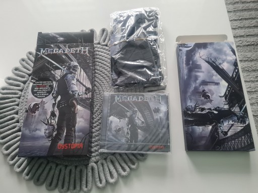 Zdjęcie oferty: Megadeth - Dystopia Deluxe Edition CD + 2 Bonustracks +Virtual Reality 