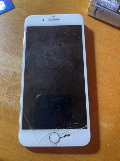 Zdjęcie oferty: iPhone 8 Plus uszkodzony
