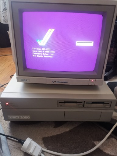 Zdjęcie oferty: Amiga 2000 ładny stan sprawna rev 6