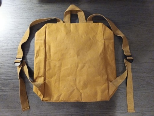 Zdjęcie oferty: Plecak z papieru kraft impregnowany beżowy NOWY