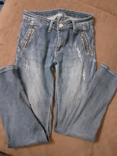 Zdjęcie oferty: Spodnie, dla szczupłej nastolatki, do 150 cm