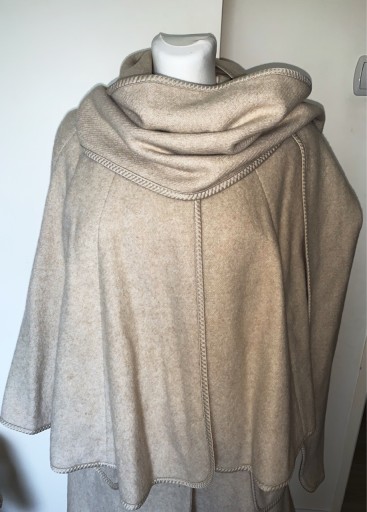 Zdjęcie oferty: Wełniany płaszczyk pelerynka z szalem H&M XS/S/M