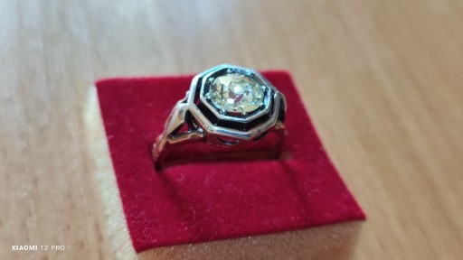 Zdjęcie oferty: Pierścionek z diamentem w starym szlifie 1,7ct.