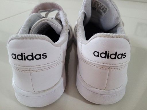 Zdjęcie oferty: Buty dziewczęce adidas rozm. 33