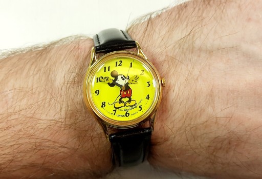 Zdjęcie oferty: Piękny zegarek Lorus Mickey Mouse by Seiko ręce