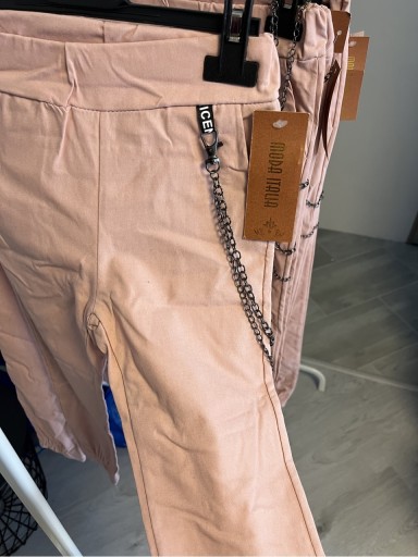 Zdjęcie oferty: Spodnie z łańcuszkiem dla dziewczynki