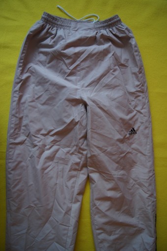 Zdjęcie oferty: Spodnie dresowe ADIDAS ROZM M (8A)