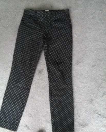 Zdjęcie oferty: Spodnie czarne w kropki
