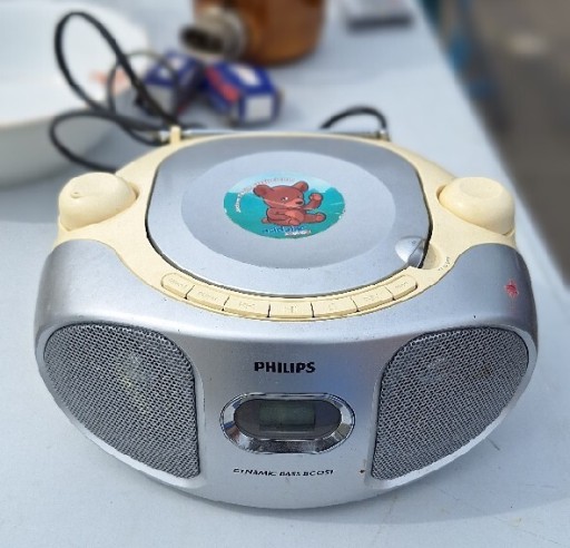 Zdjęcie oferty: Radio z CD Philips 