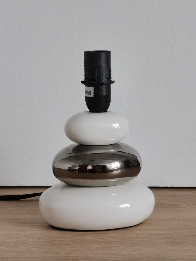 Zdjęcie oferty: Ceramiczna lampa stołowa nocna kamyczki POCO
