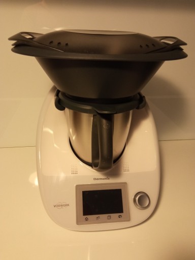 Zdjęcie oferty: Robot kuchenny Thermomix TM5 1500 W biały