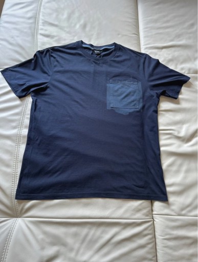 Zdjęcie oferty: T-shirt koszulka Hugo Boss rozm L 2021stan idealny