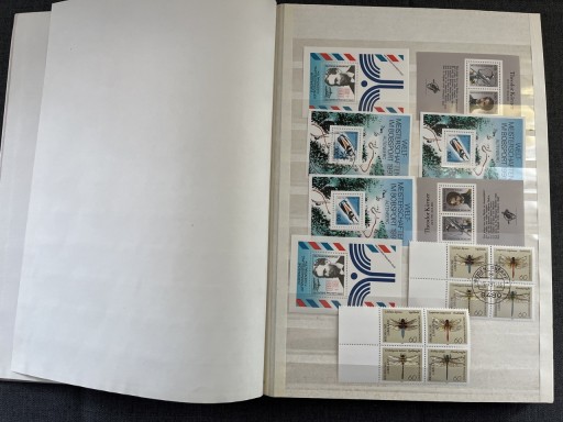 Zdjęcie oferty: Klaser ze znaczkami Niemcy
