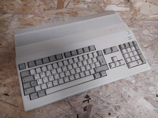 Zdjęcie oferty: RETRO KOMPUTER COMMODORE AMIGA 500 #3 