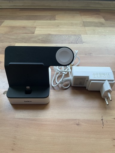Zdjęcie oferty: Belkin ładowarka stacja dokująca iPhone + Apple Watch