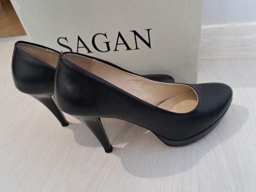 Zdjęcie oferty: Czółenka buty Sagan 38