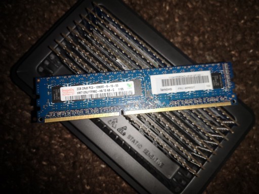 Zdjęcie oferty: Pamięć DDR3 10600E 2gb 