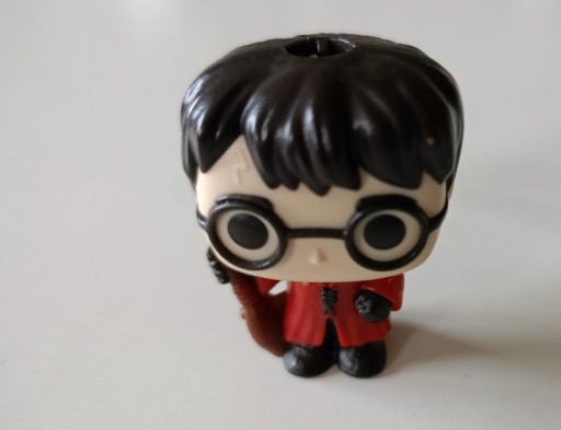 Zdjęcie oferty: Figurka Quidditch Kinder Joy - Harry Potter