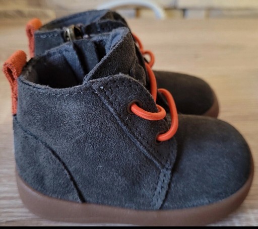 Zdjęcie oferty: Buty UGG r.18 dziecięce 