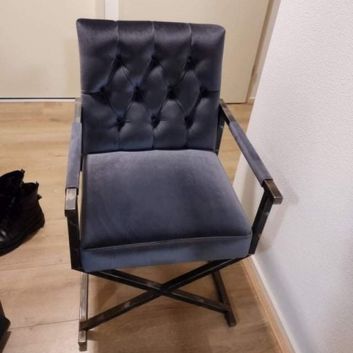 Zdjęcie oferty: Piękny fotel krzesło pikowane