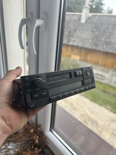 Zdjęcie oferty: Radio vw beta jak nowe z kodem passat golf 