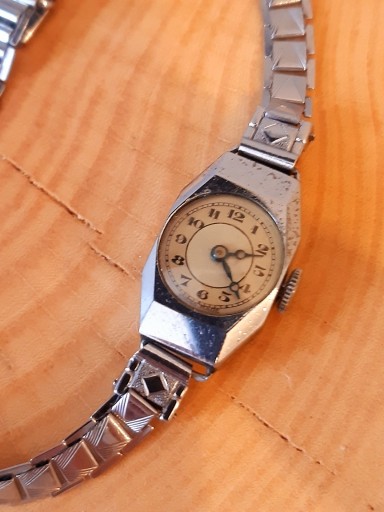 Zdjęcie oferty: Zegarek damski Art deco mechaniczny vintage