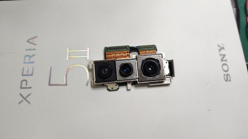 Zdjęcie oferty: Kamera aparat główny tył Sony Xperia v II oryg