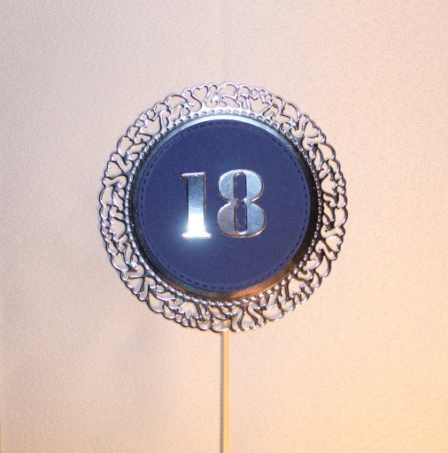 Zdjęcie oferty: Topper na tort 18 urodziny srebrny niebieski