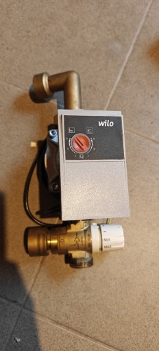 Zdjęcie oferty: Pompa obiegowa Wilo para rs25/6 rka + zawór trojdrożny termostatyczny 