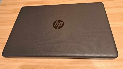 Zdjęcie oferty: Laptop HP 250 G7 (16 Gb RAM) Procesor i3 10gen