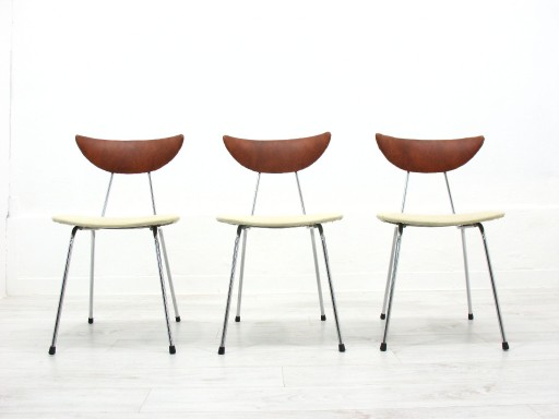 Zdjęcie oferty: Komplet trzech krzeseł OLYM lata 70. 