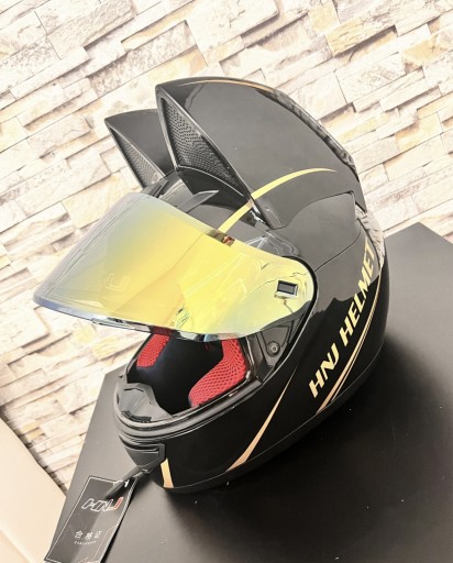 Zdjęcie oferty: Kask motocyklowy damski z uszami