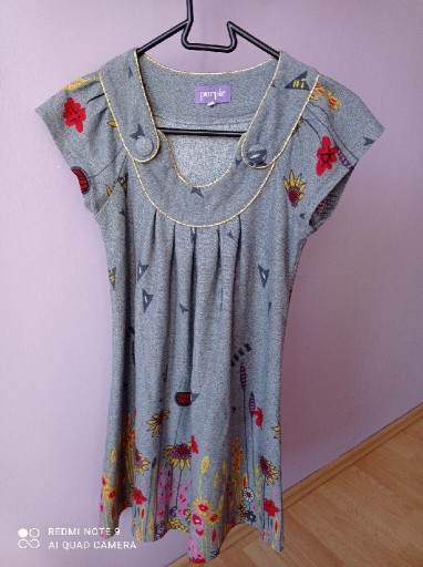 Zdjęcie oferty: Urocza sukienka z kwiatowym wzorem
