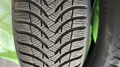 Zdjęcie oferty: Opony Michelin Alpin zimowe 185/65R15 używane